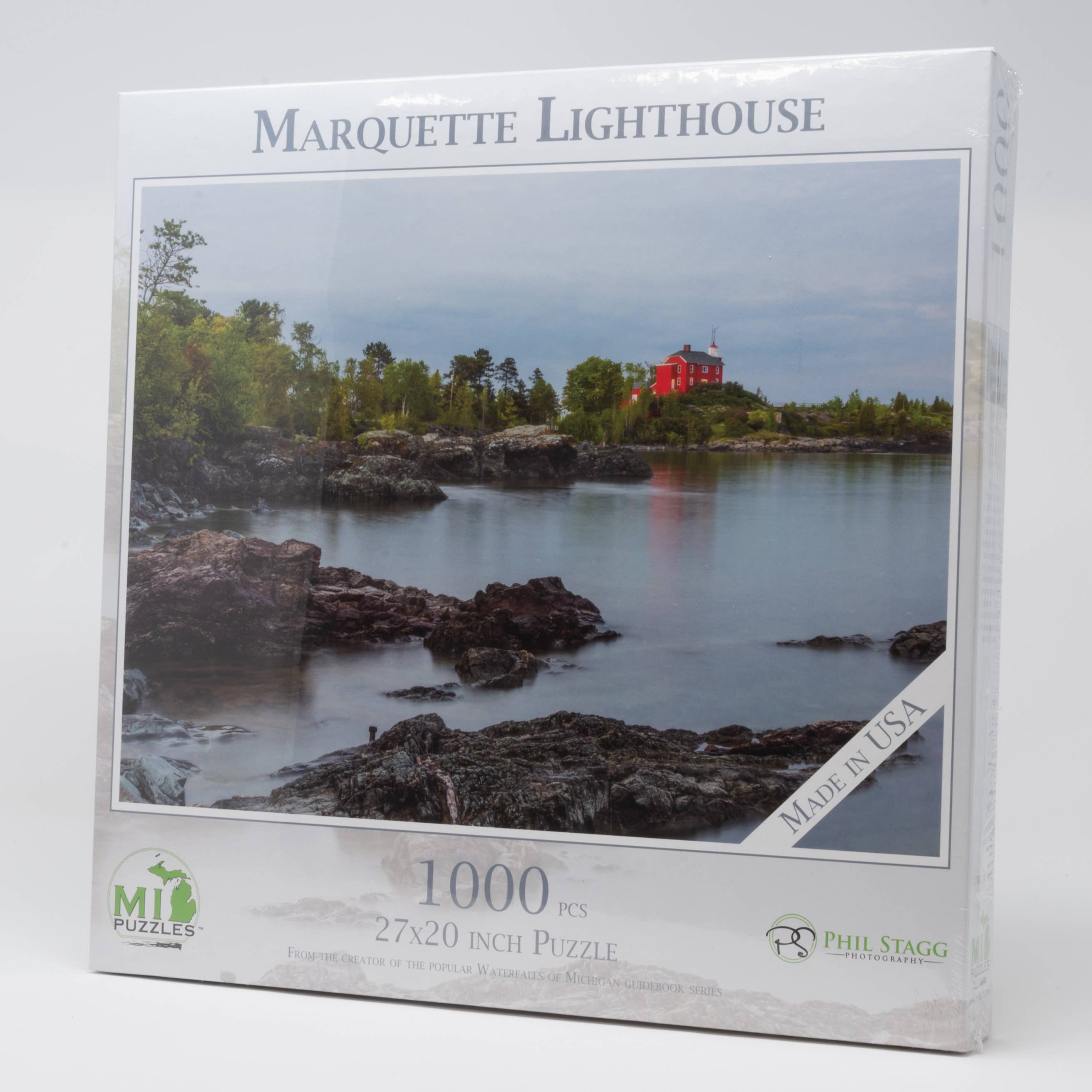 Image of Marquette Lighthouse - 1000 Piece Puzzle