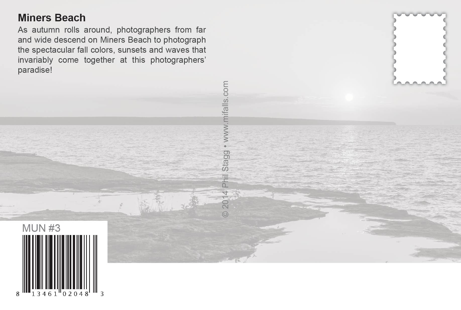 Image of MINERS BEACH WITH PHOTOGRAPHERS - Michigan Postcard