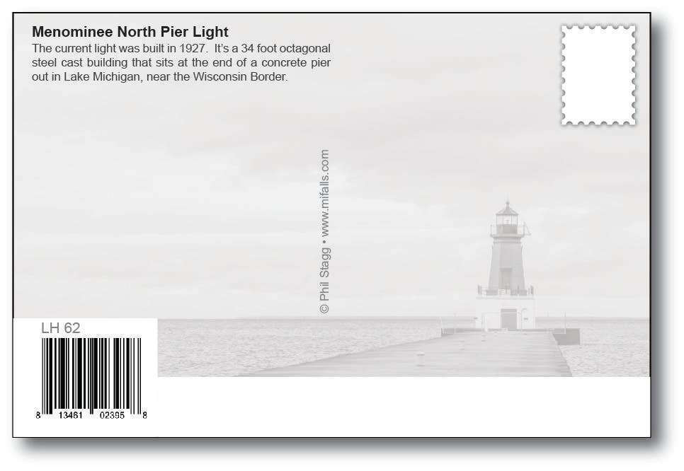MENOMINEE NORTH PIER LIGHT - Michigan Postcard