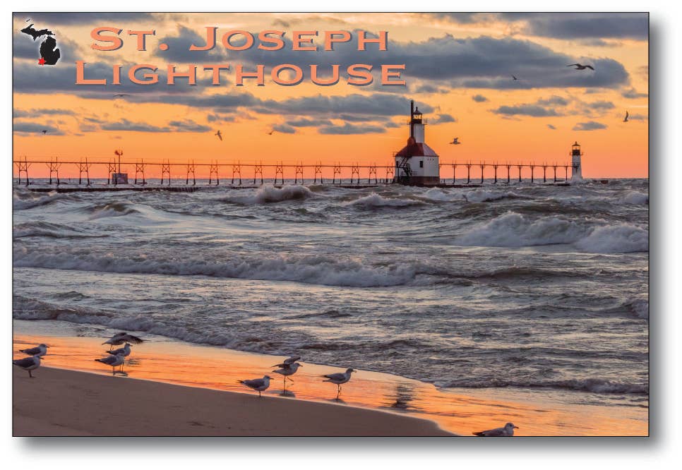 ST. JOSEPH LIGHTHOUSE - Michigan Postcard