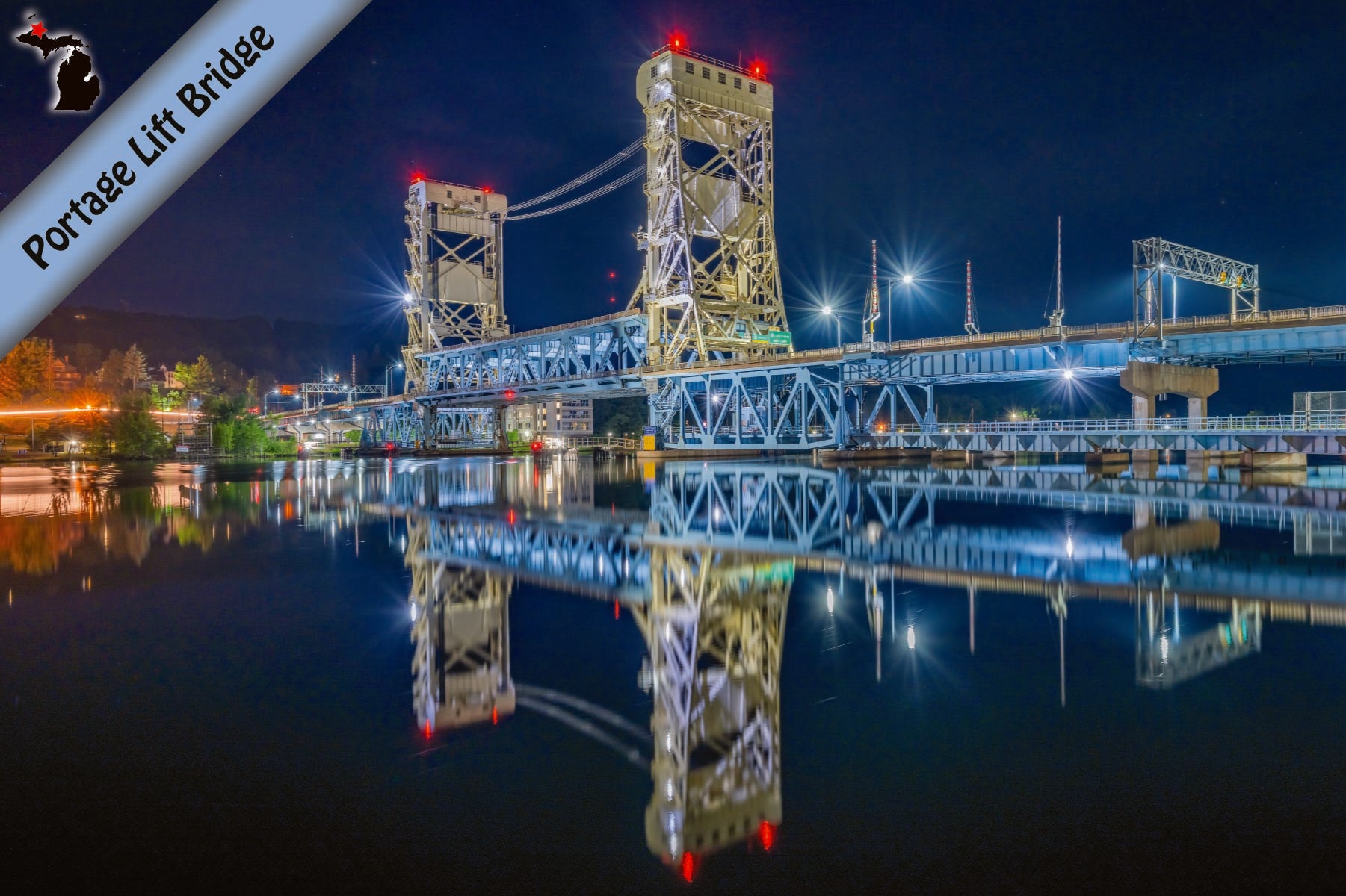 PORTAGE LAKE LIFT BRIDGE - Michigan Postcard