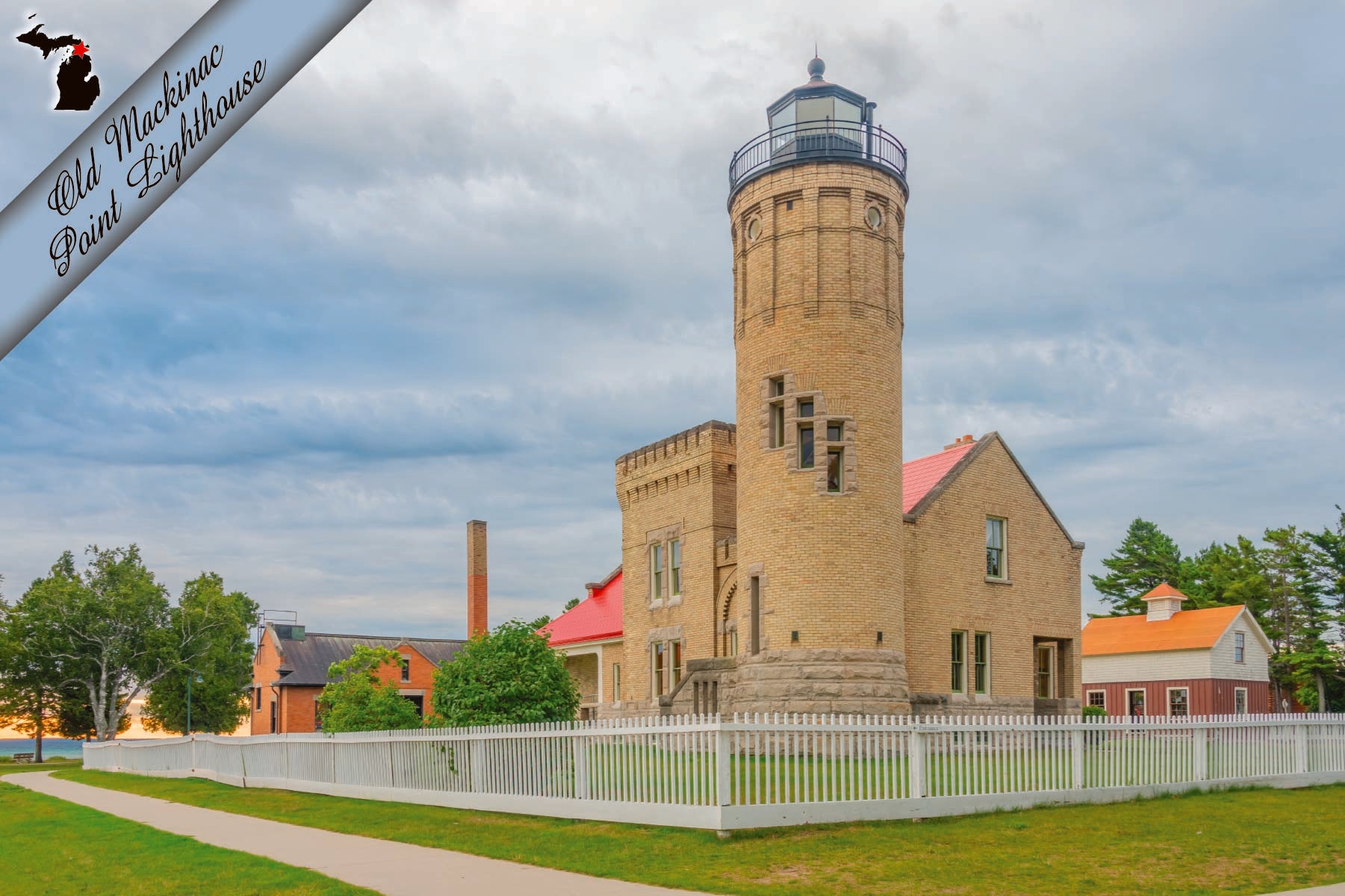Image of OLD MACKINAC POINT LIGHTHOUSE - Michigan Postcard