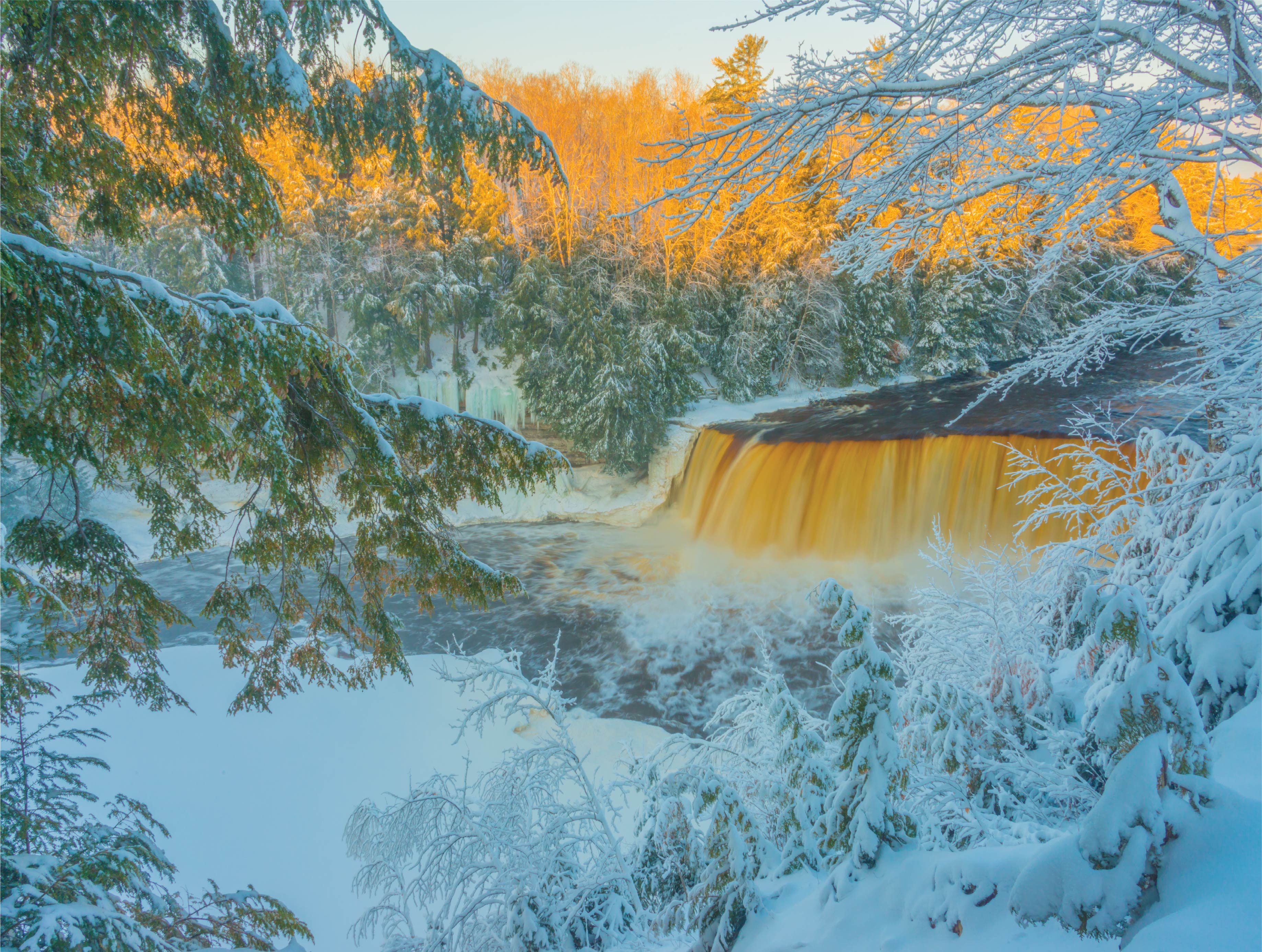 Image of Tahquamenon Falls - 300 Piece Puzzle