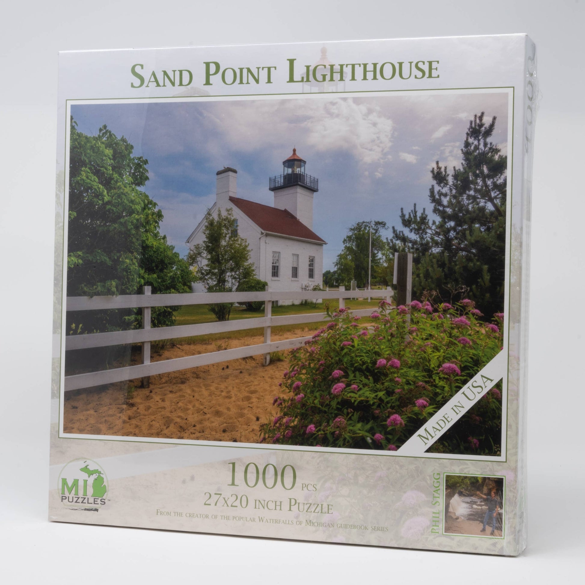 Sand Point Lighthouse - 1000 Piece Puzzle