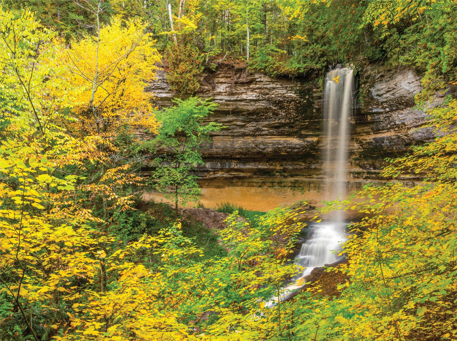 Munising Falls - 1000 Piece Jigsaw Puzzle