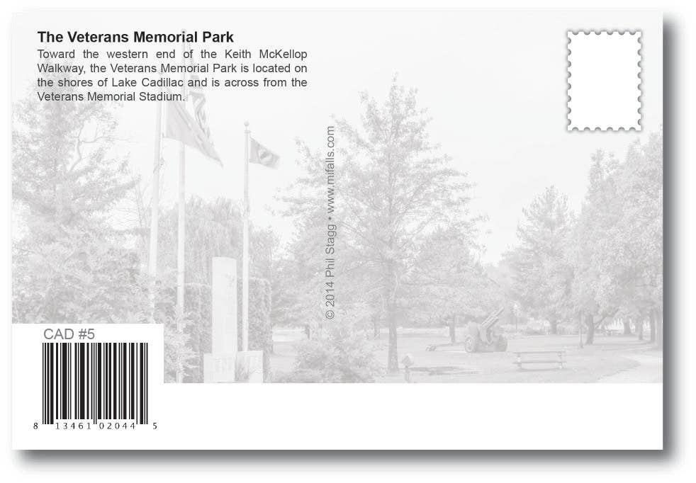 THE VETERANS' MEMORIAL - Cadillac Michigan Postcard