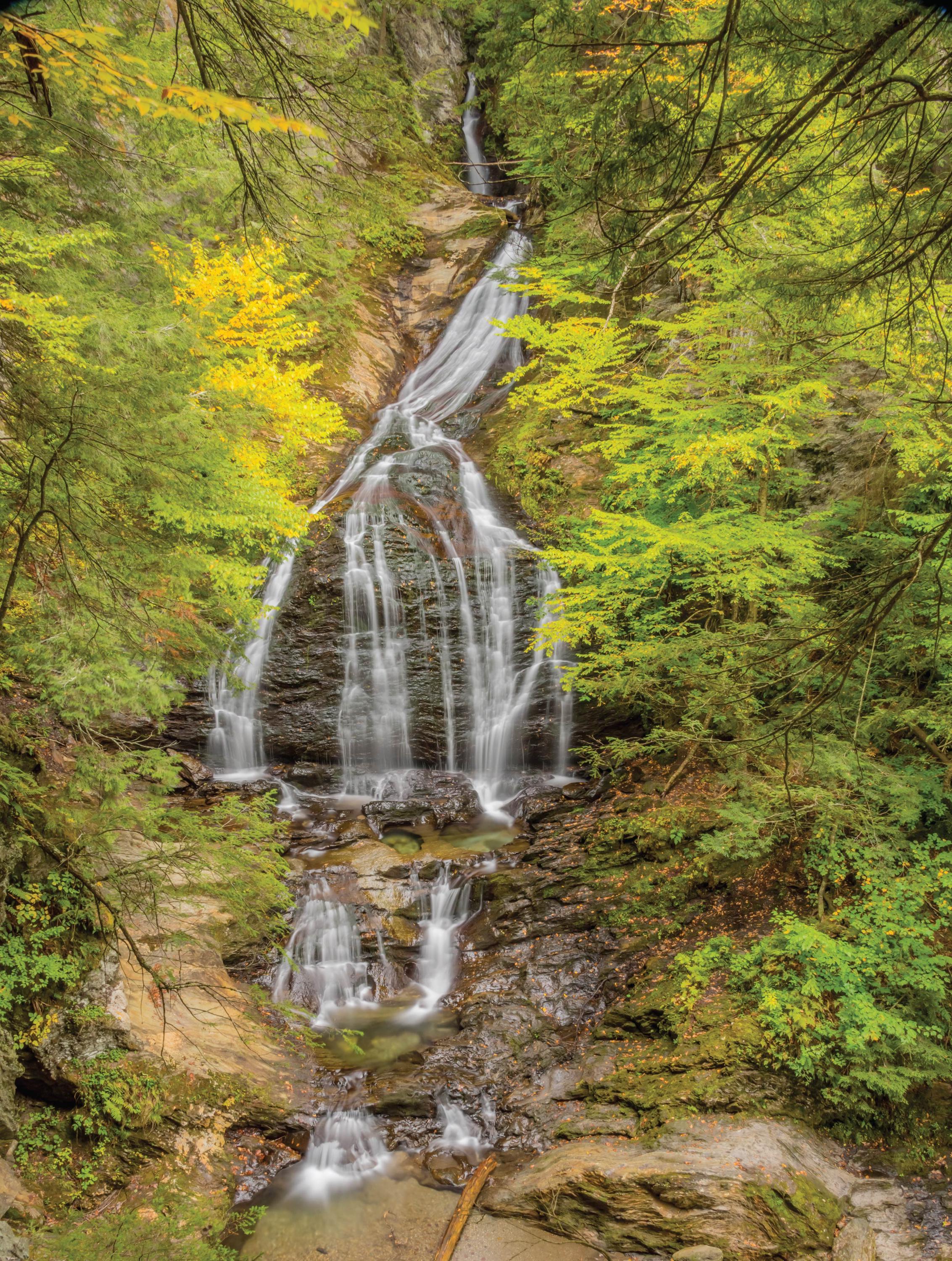 Image of Moss Glen Falls - 500 Piece Jigsaw Puzzle - MI Puzzles by Phil Stagg Photography