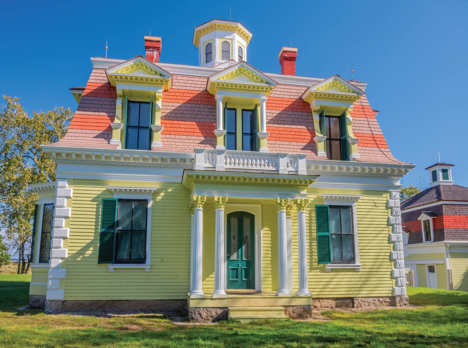 The Whaler's House - 1000 Piece Jigsaw Puzzle - MI Puzzles by Phil Stagg Photography