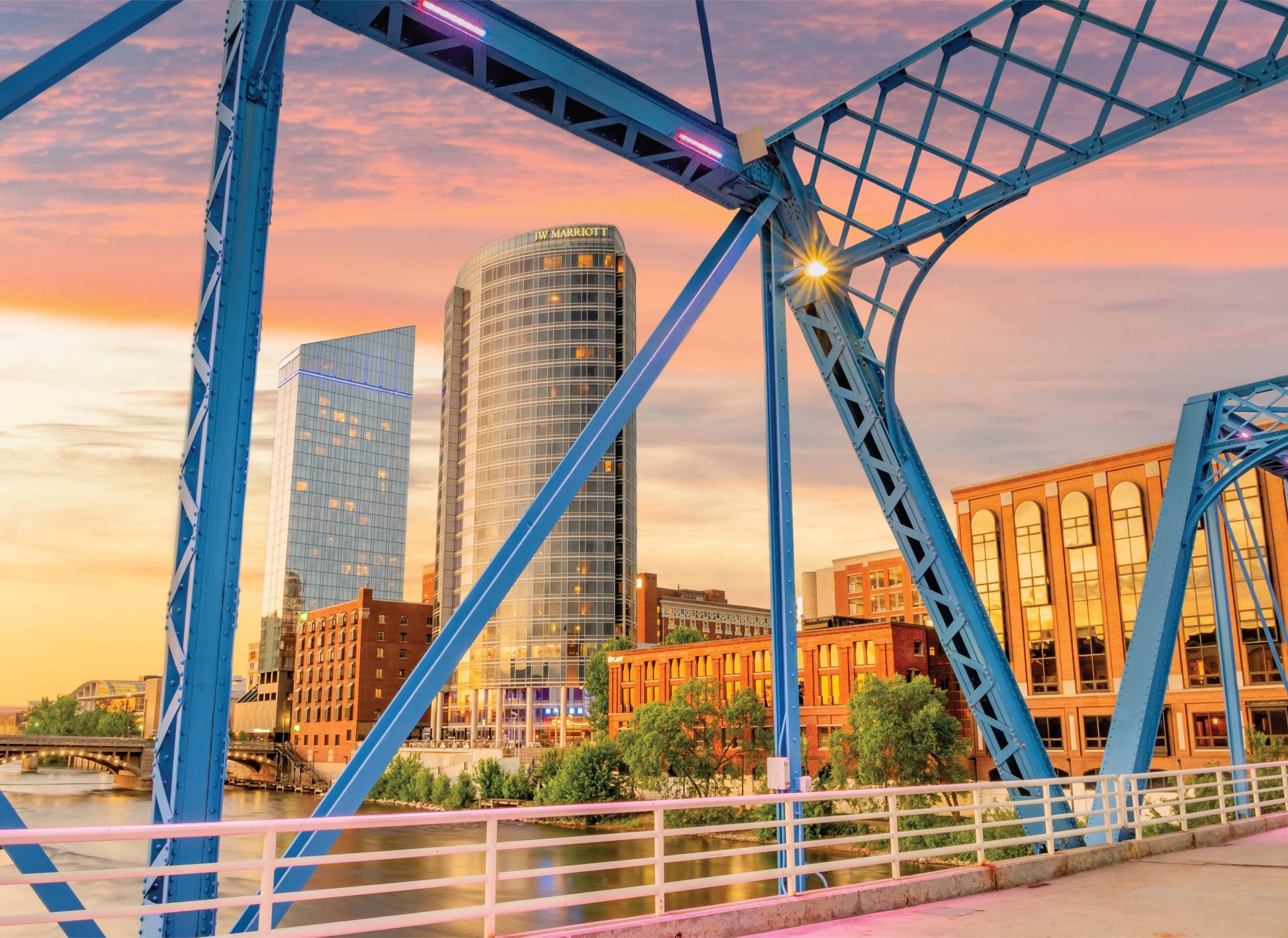 Grand Rapids - 1000 Piece Jigsaw Puzzle